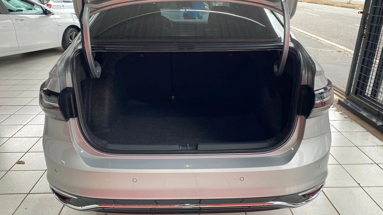 VOLKSWAGEN VIRTUS