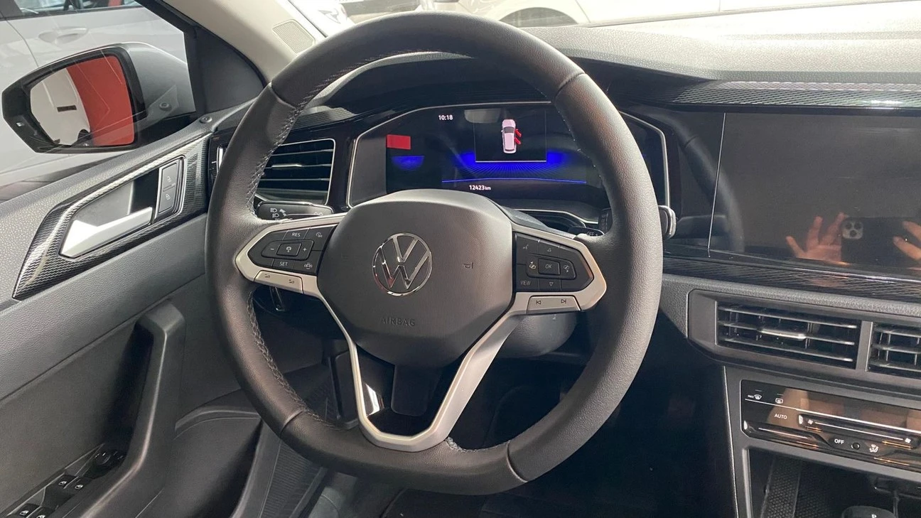 VOLKSWAGEN VIRTUS