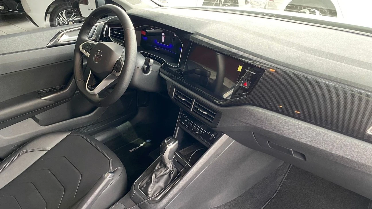 VOLKSWAGEN VIRTUS