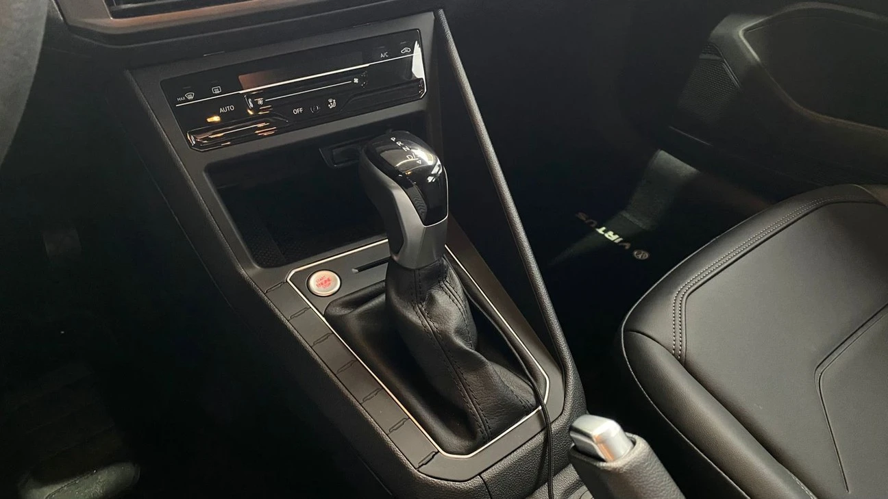 VOLKSWAGEN VIRTUS