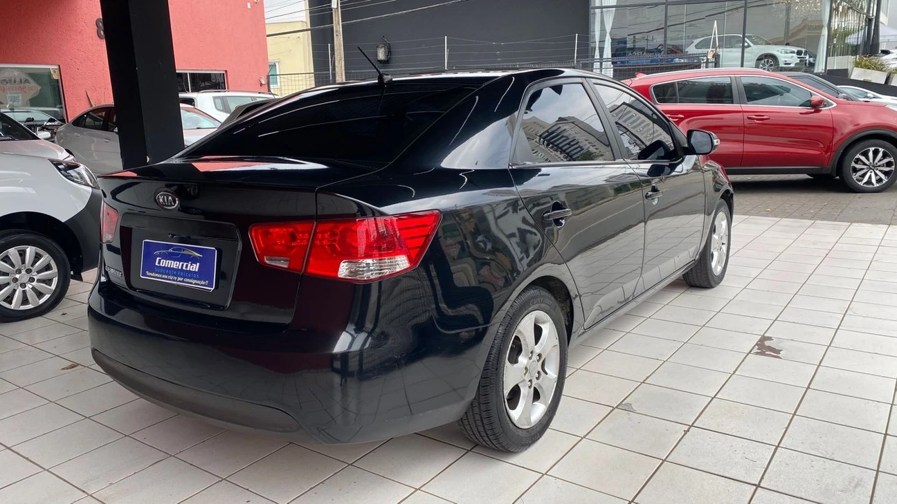 KIA CERATO