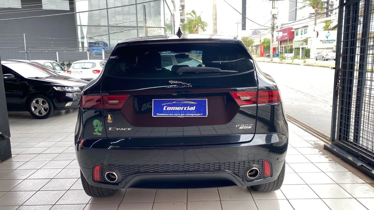 JAGUAR E-PACE