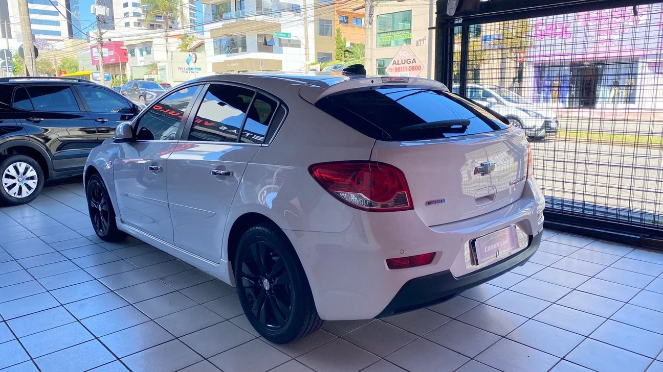 CHEVROLET CRUZE