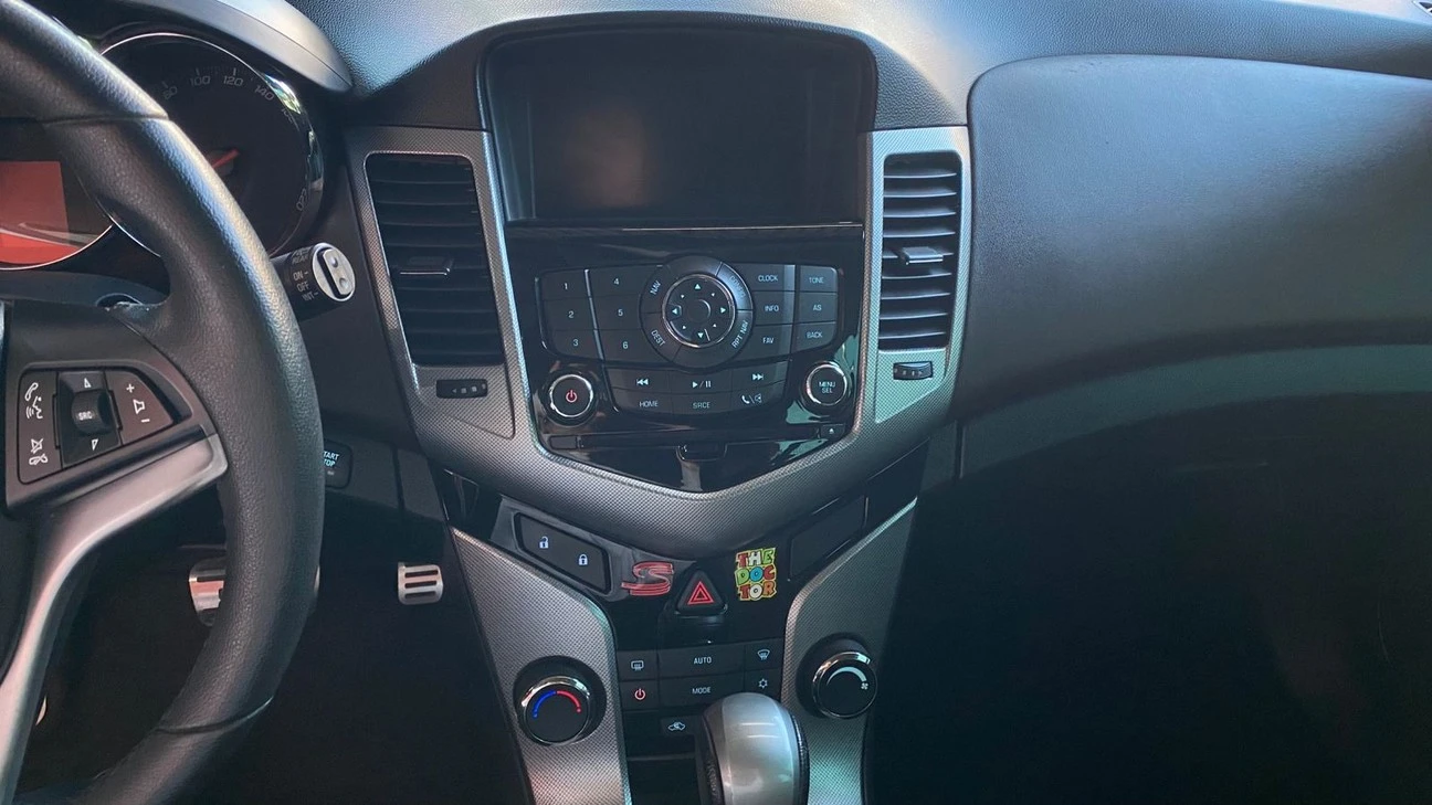 CHEVROLET CRUZE