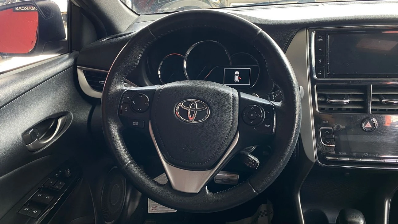 TOYOTA YARIS