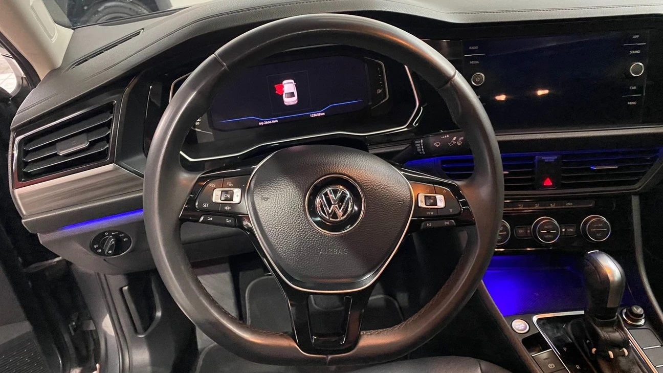VOLKSWAGEN JETTA