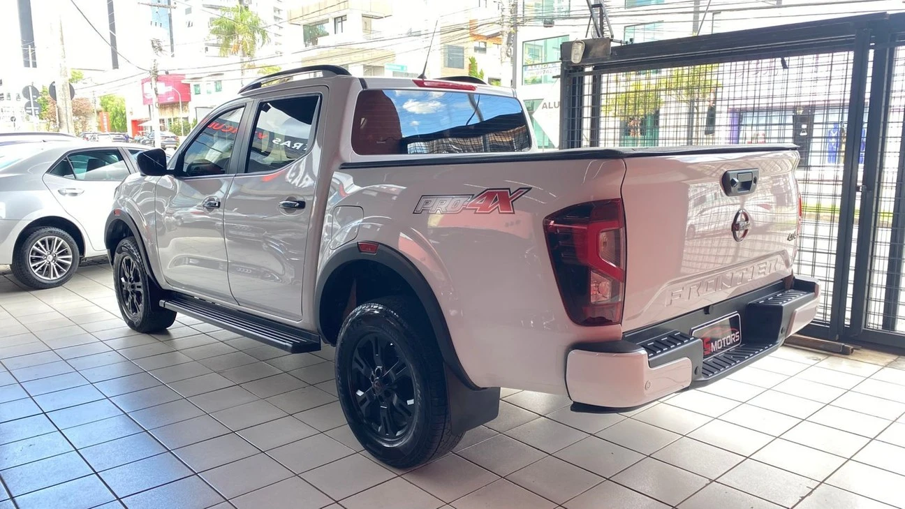 NISSAN FRONTIER