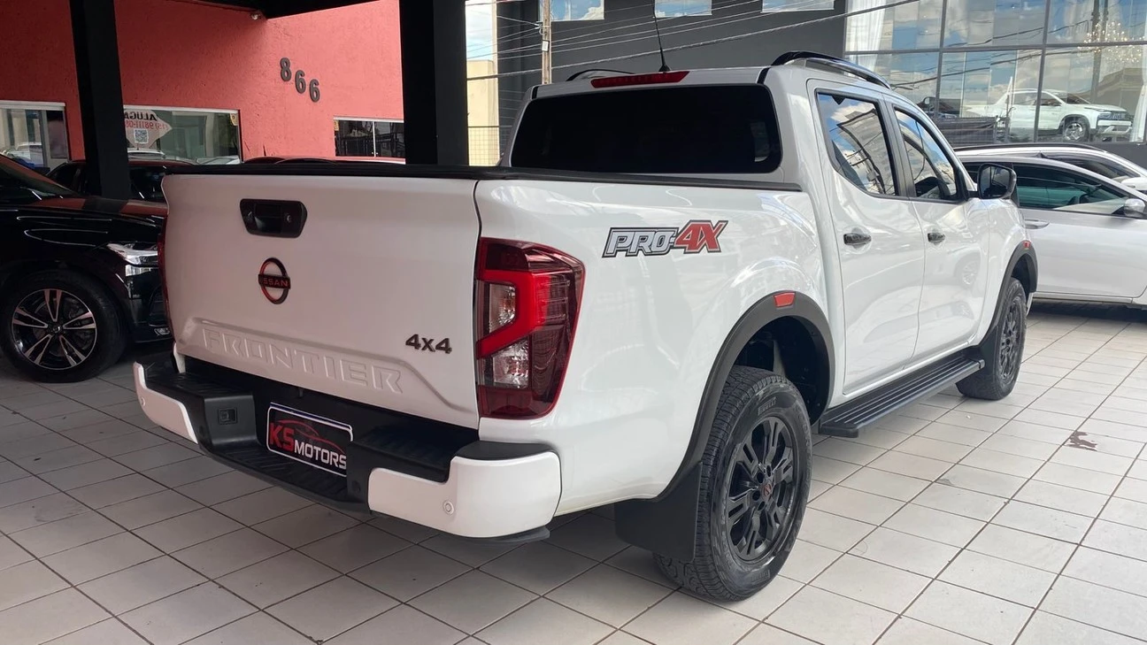 NISSAN FRONTIER