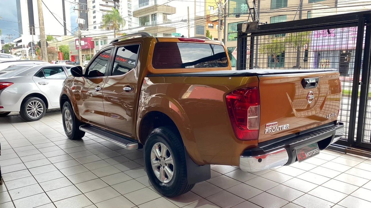 NISSAN FRONTIER