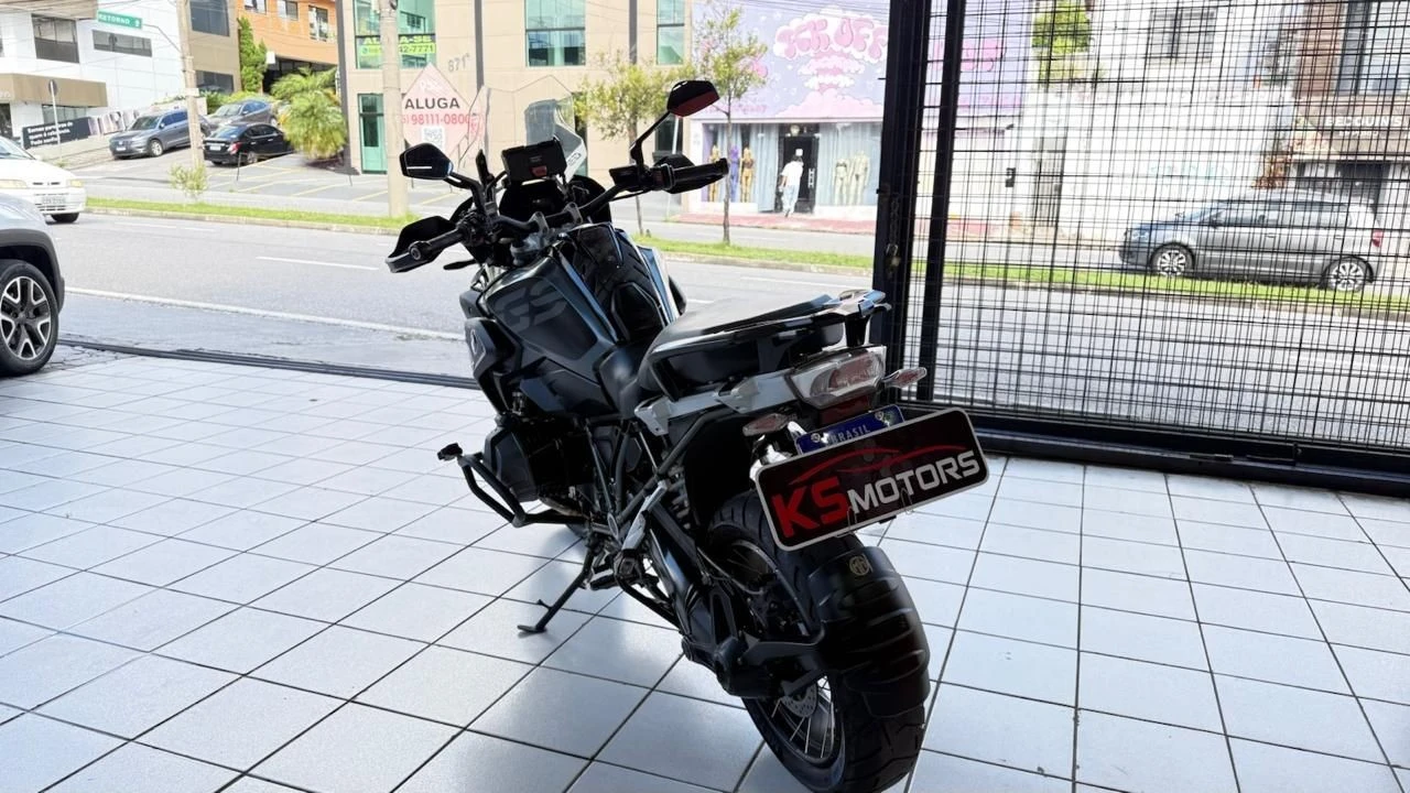 BMW R 1250 GS TRIPLE BLACK