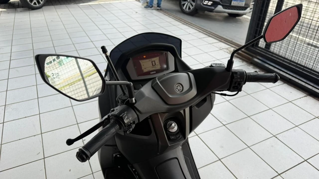 YAMAHA NMAX CONNECTED 160 ABS