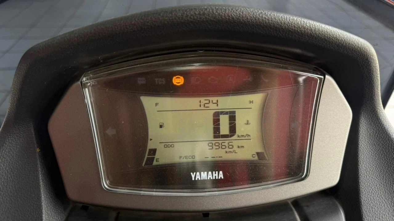 YAMAHA NMAX CONNECTED 160 ABS