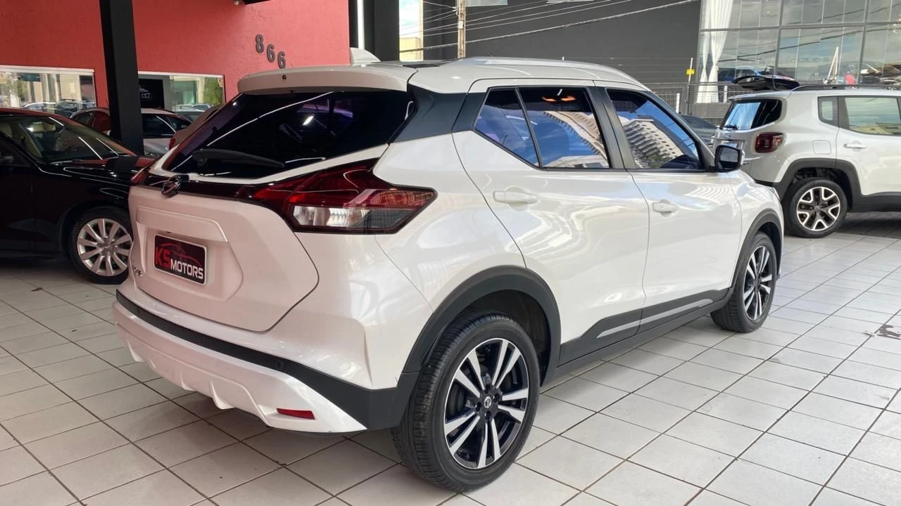 NISSAN KICKS