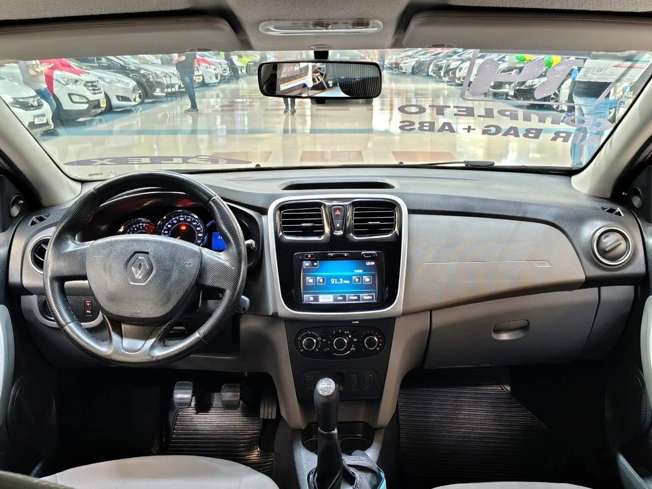 RENAULT LOGAN