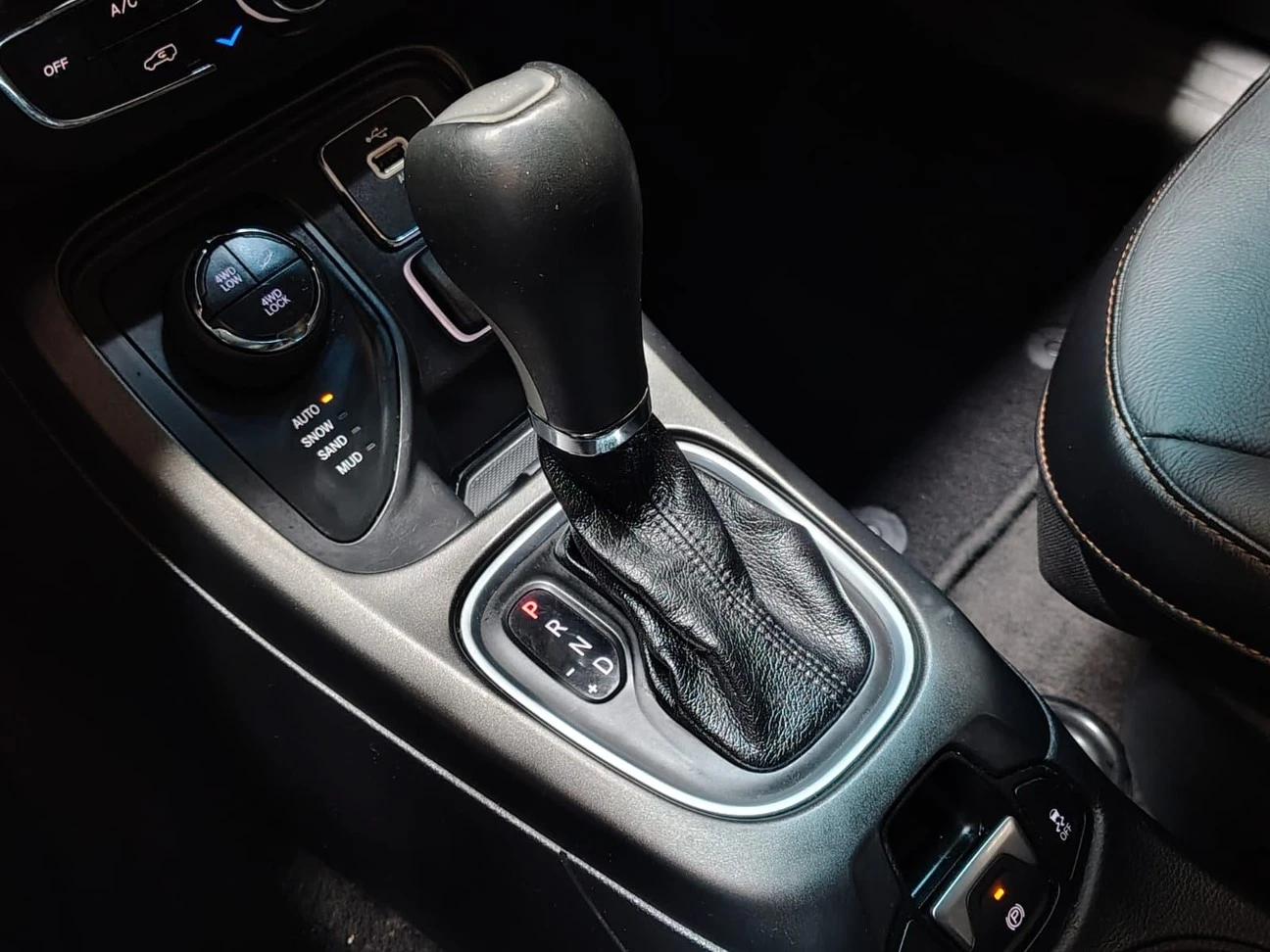 JEEP COMPASS