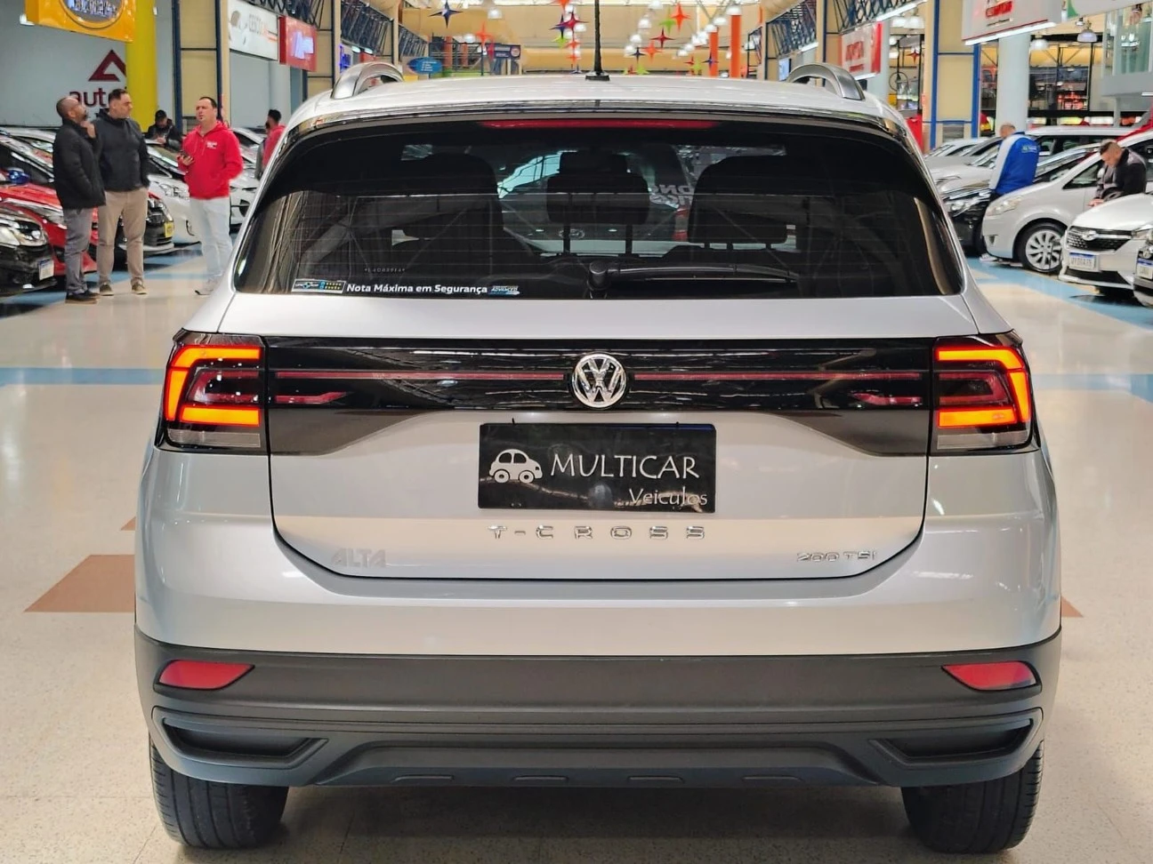 VOLKSWAGEN T-CROSS