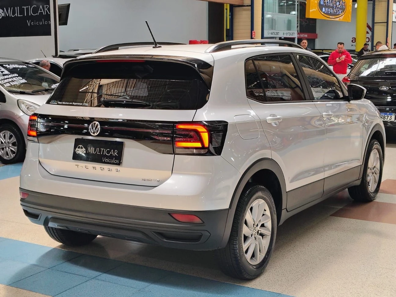 VOLKSWAGEN T-CROSS