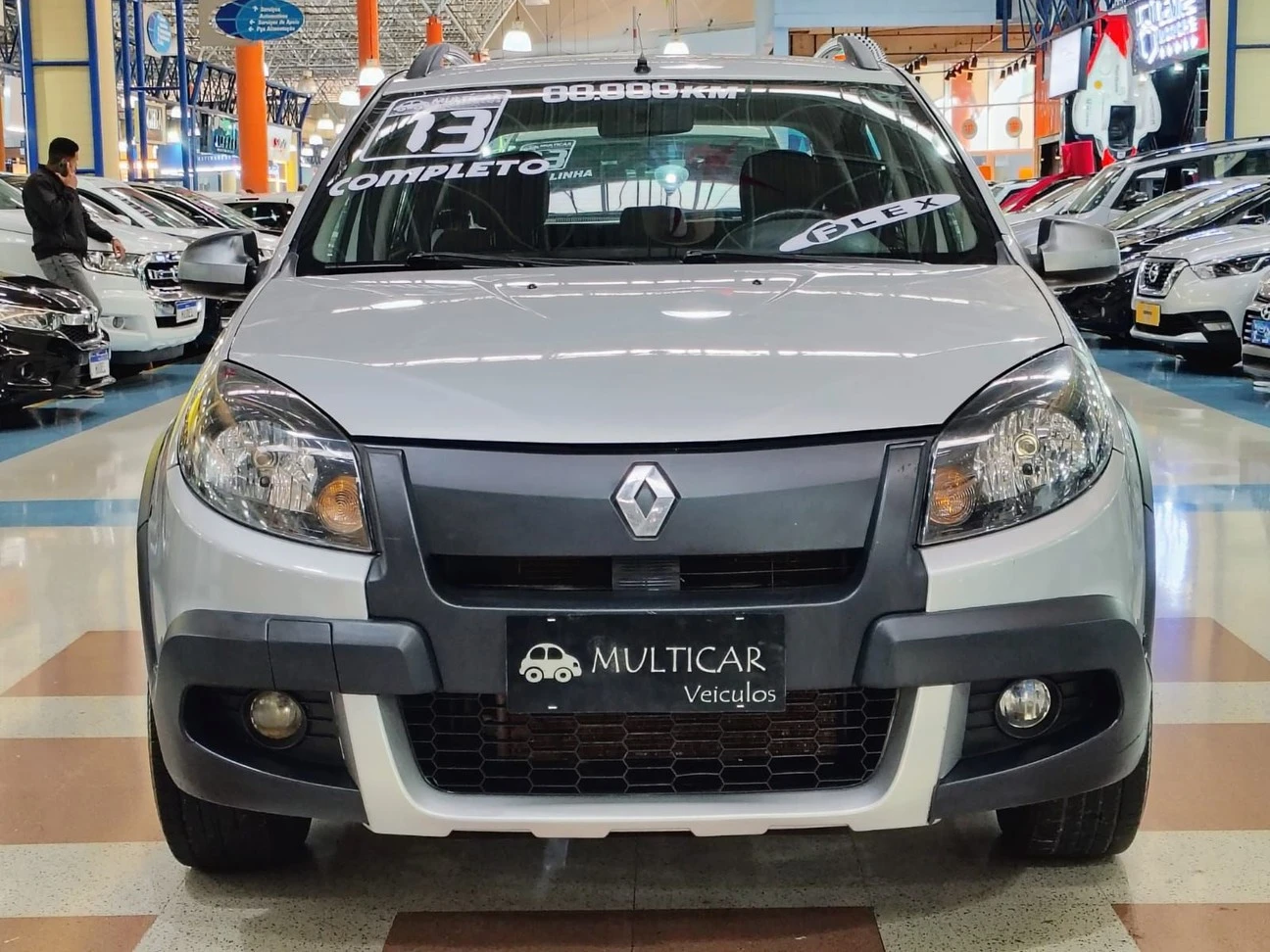 RENAULT SANDERO