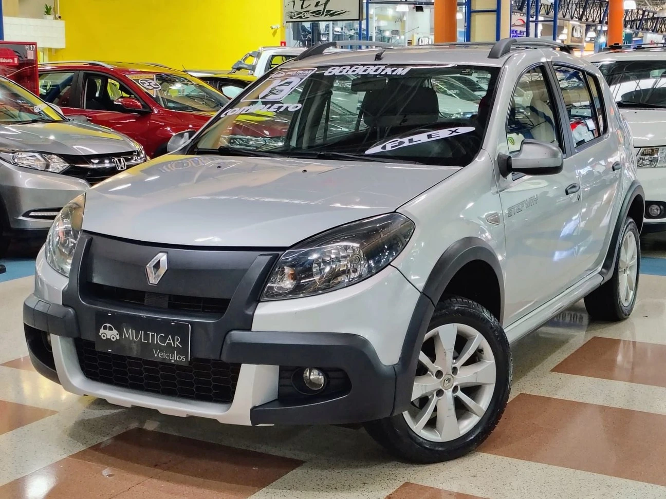 RENAULT SANDERO