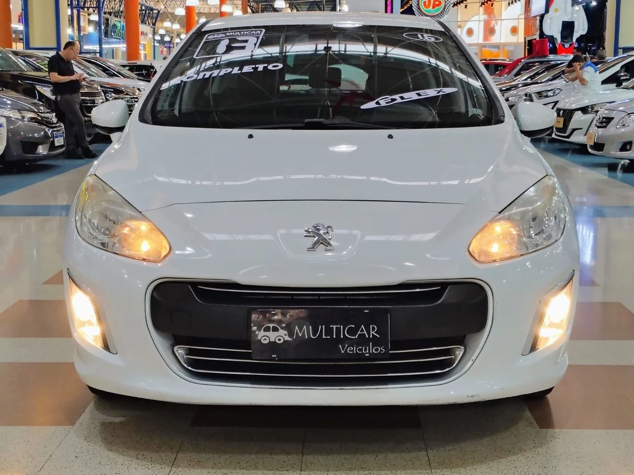 PEUGEOT 308