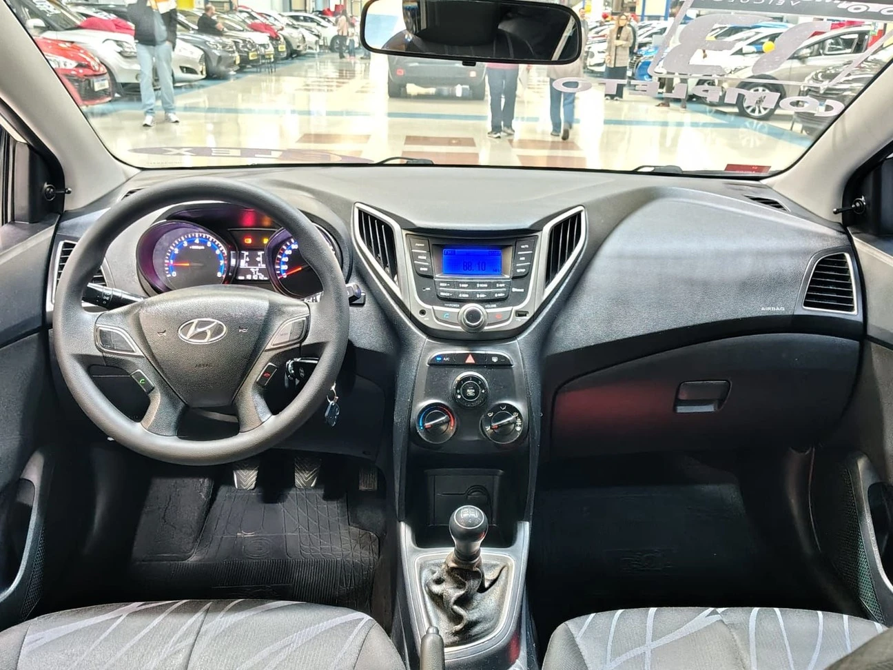 HYUNDAI HB20