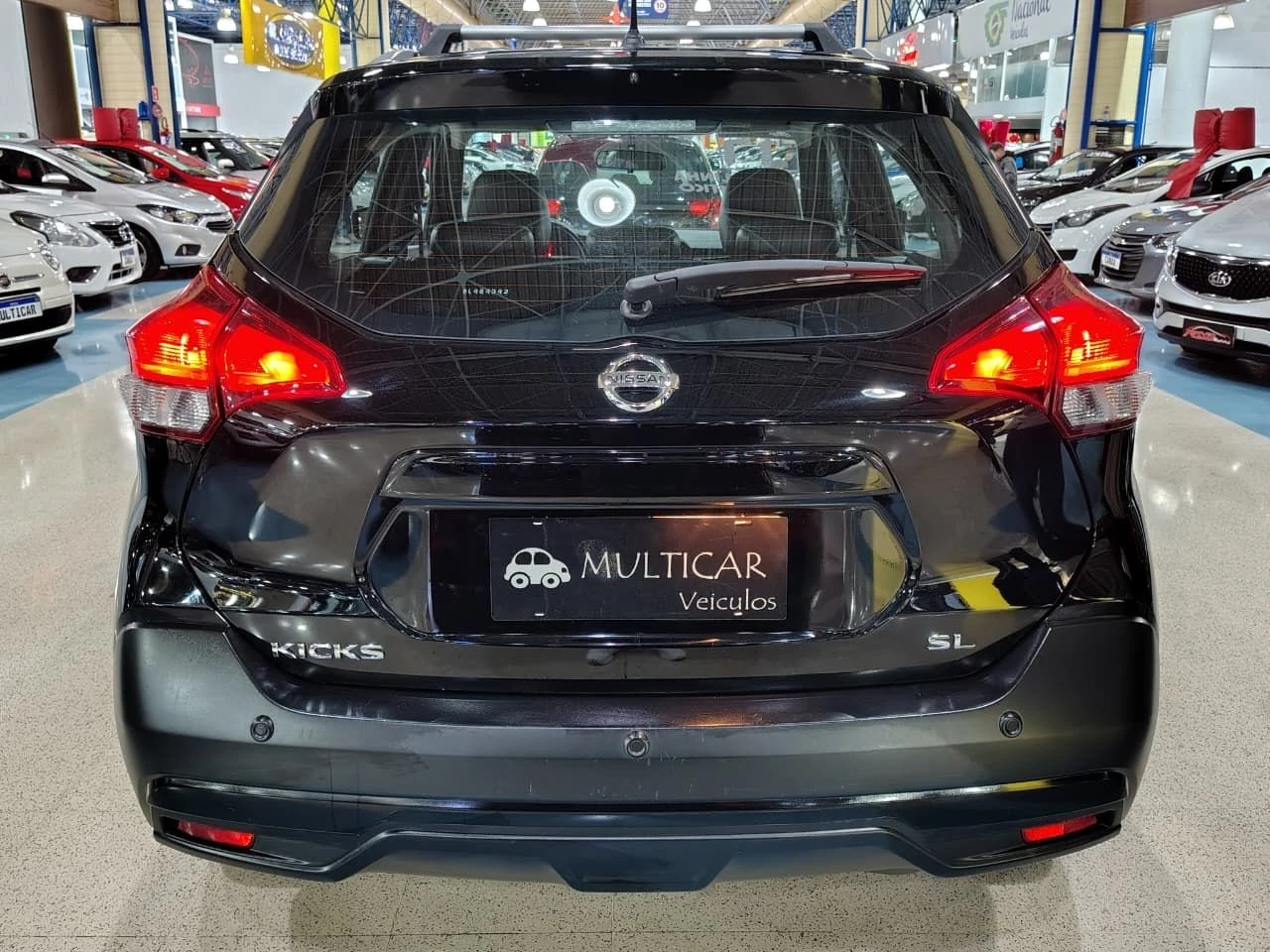 NISSAN KICKS