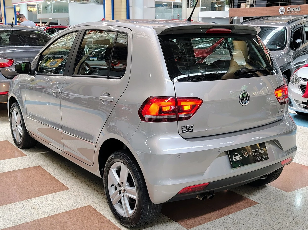 VOLKSWAGEN FOX