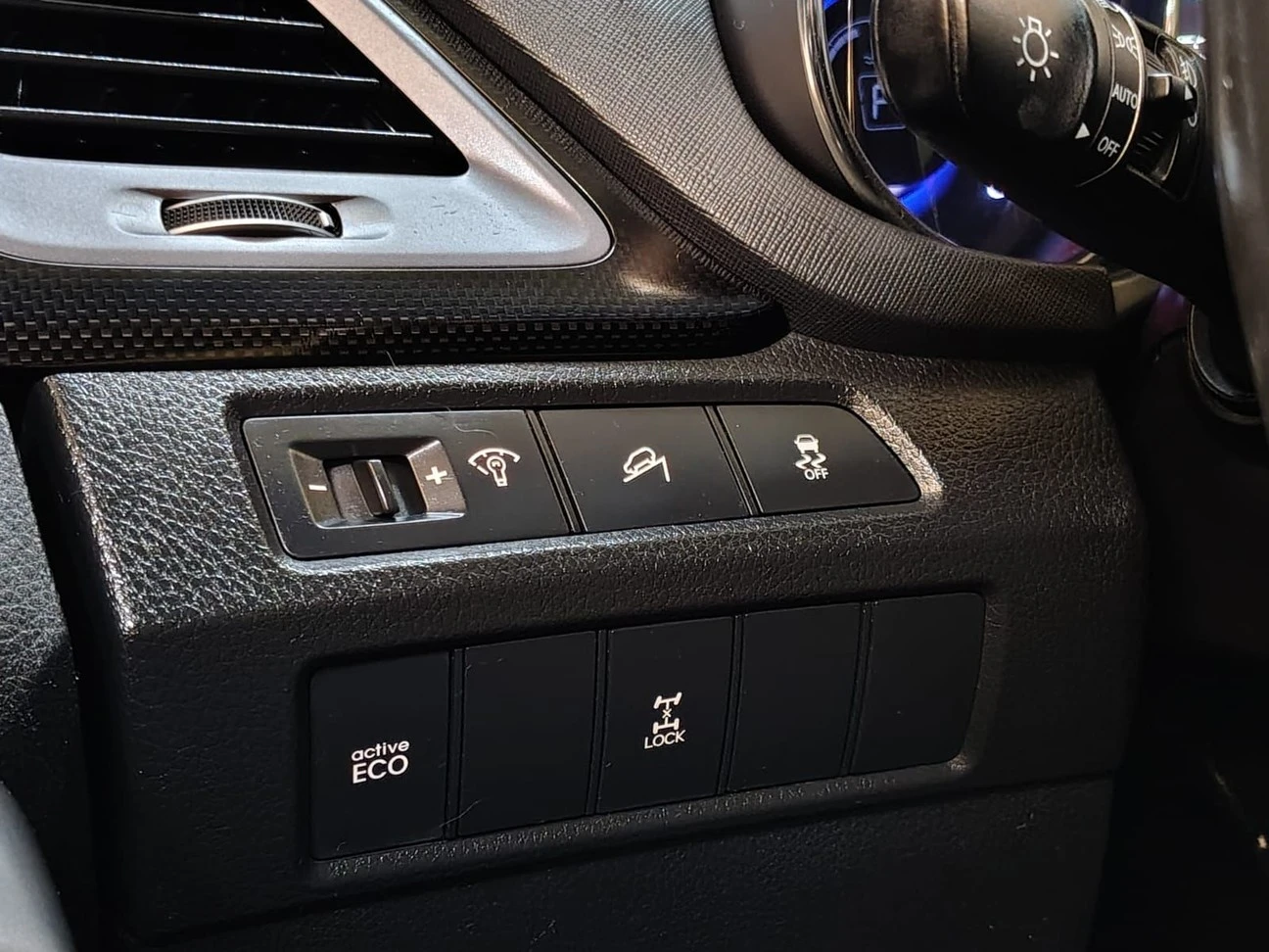 HYUNDAI GRAND SANTA FE