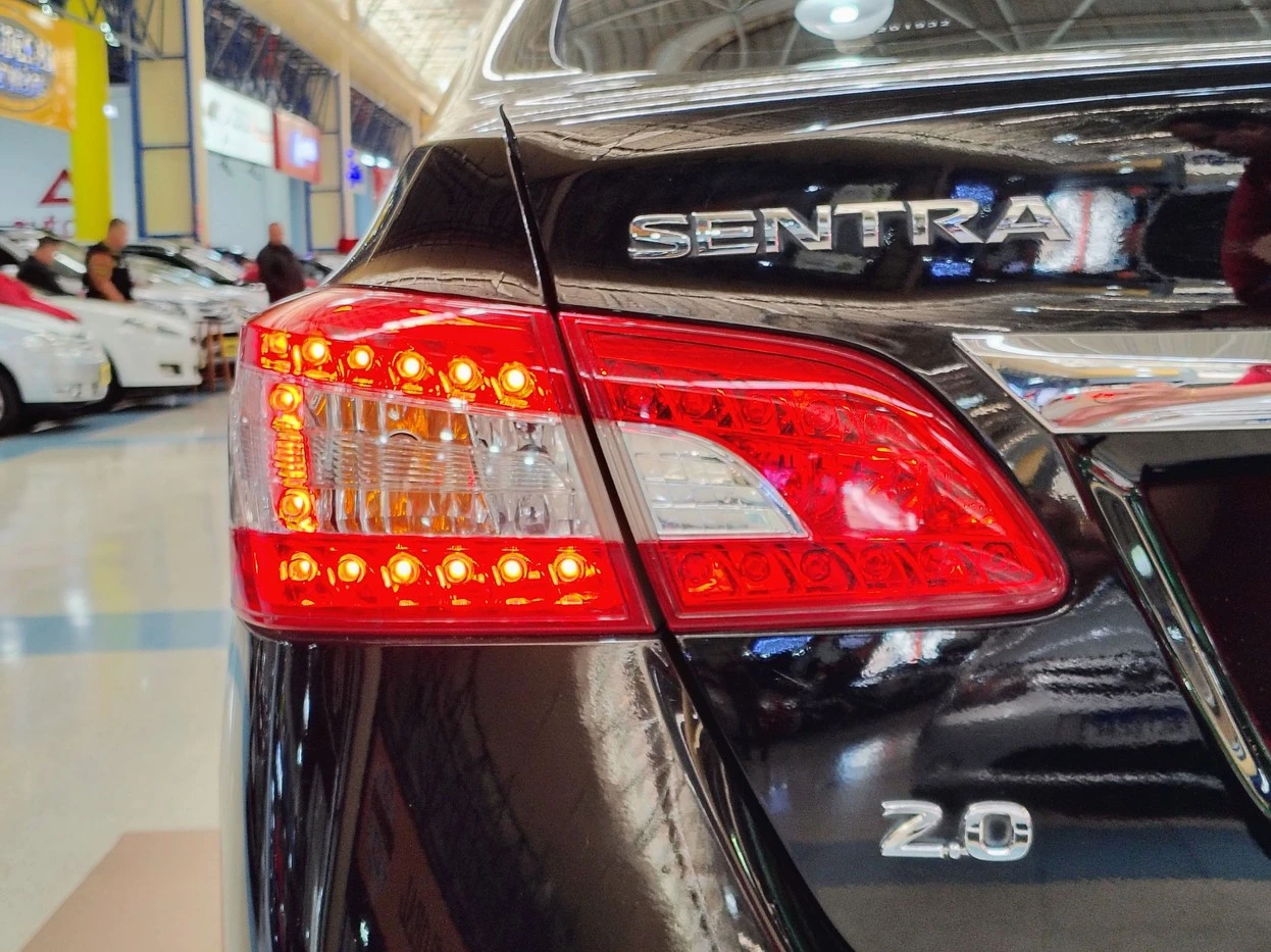 NISSAN SENTRA