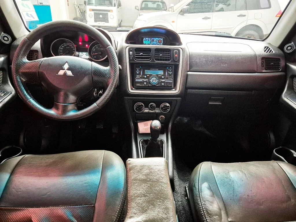 MITSUBISHI PAJERO TR4