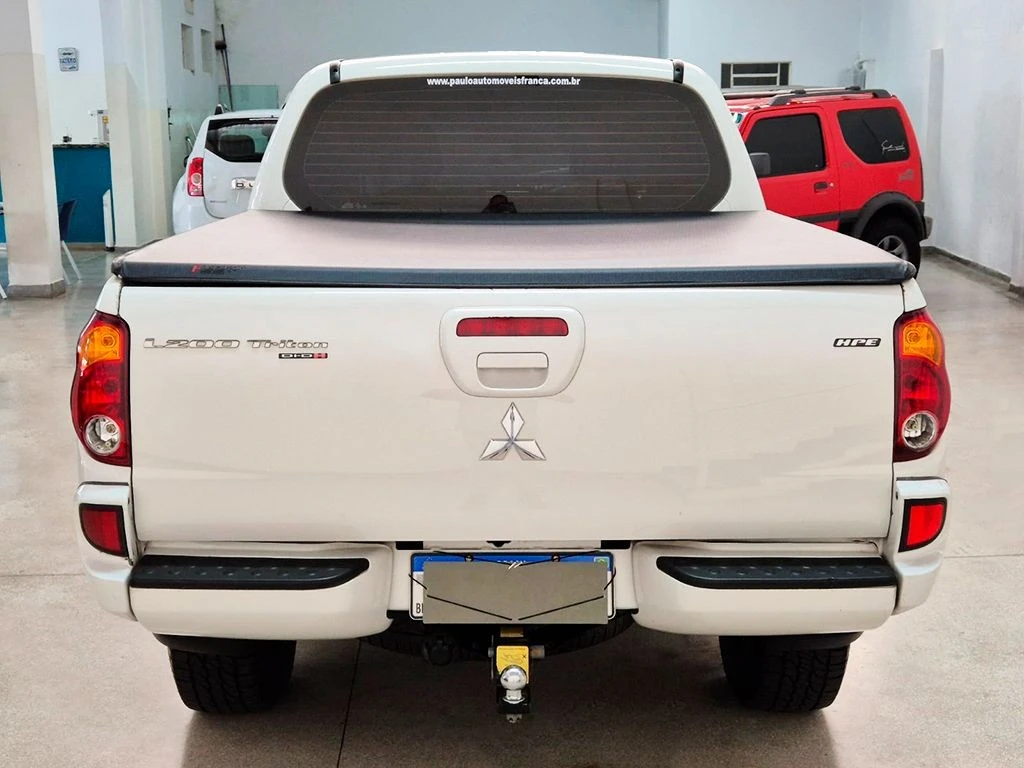 MITSUBISHI L200 TRITON