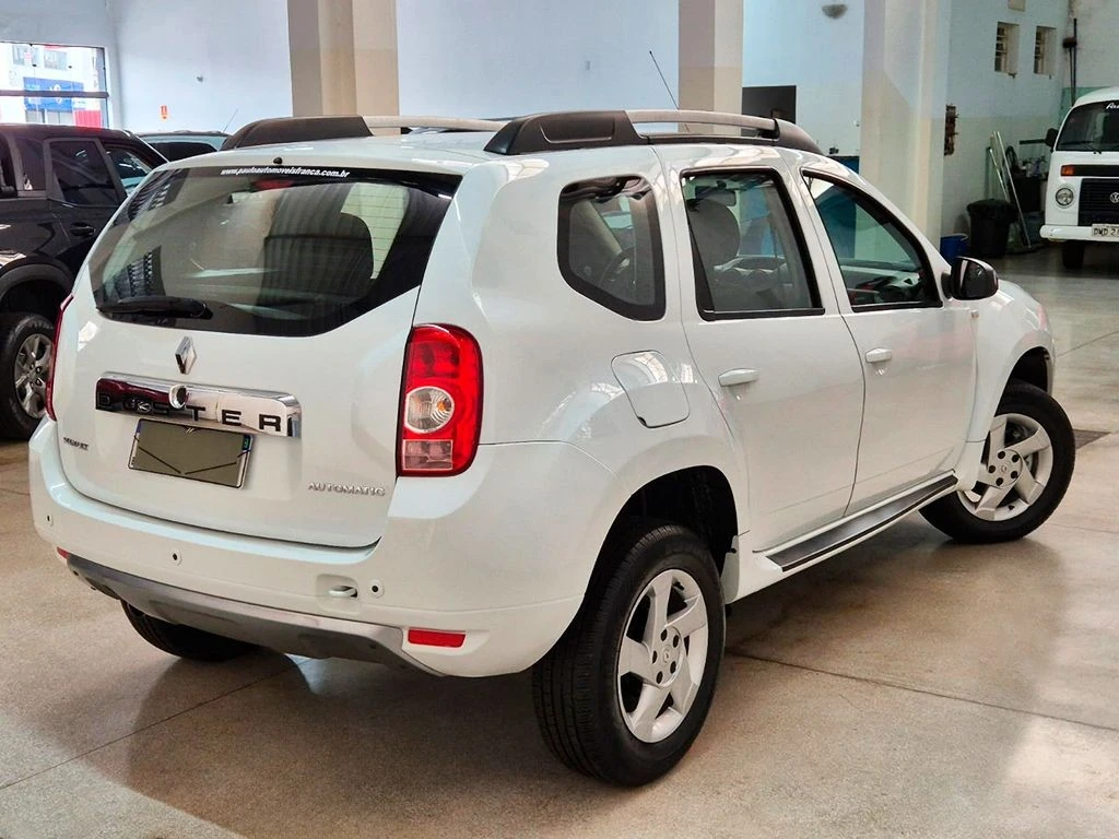 RENAULT DUSTER