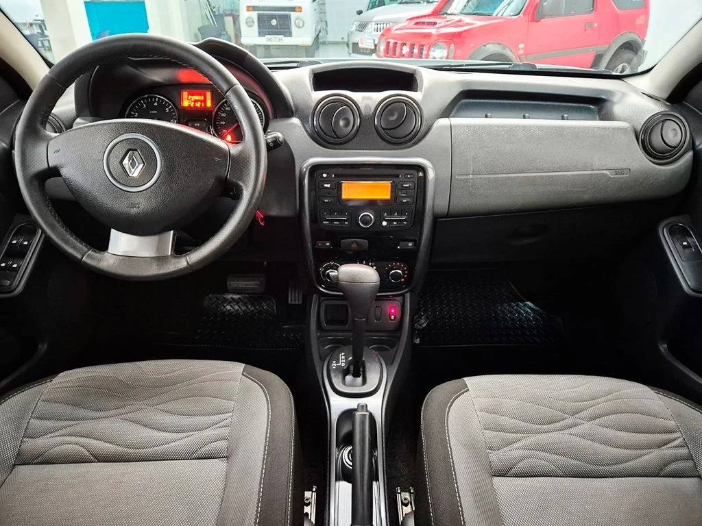 RENAULT DUSTER