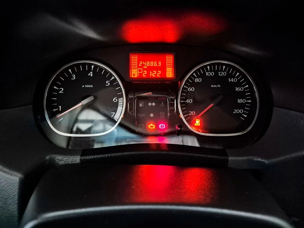 RENAULT DUSTER