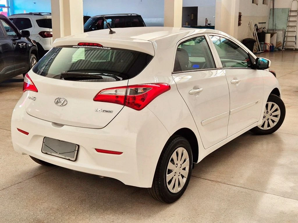 HYUNDAI HB20