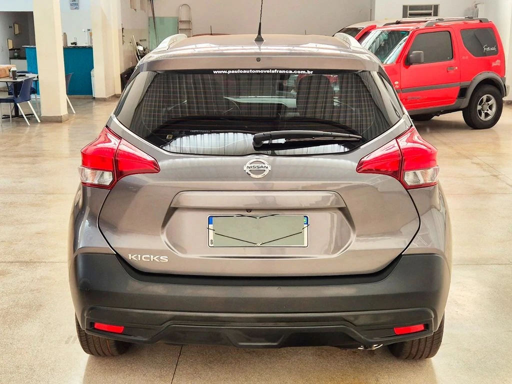 NISSAN KICKS