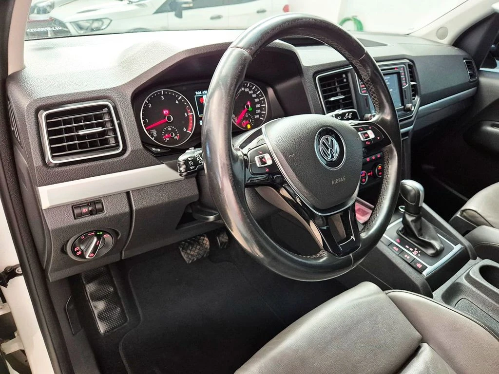 VOLKSWAGEN AMAROK