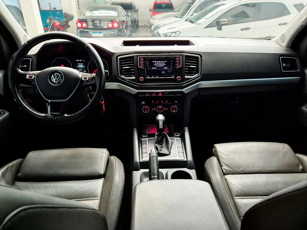 VOLKSWAGEN AMAROK
