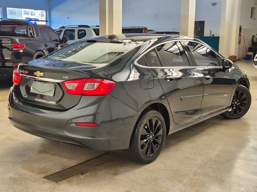 CHEVROLET CRUZE