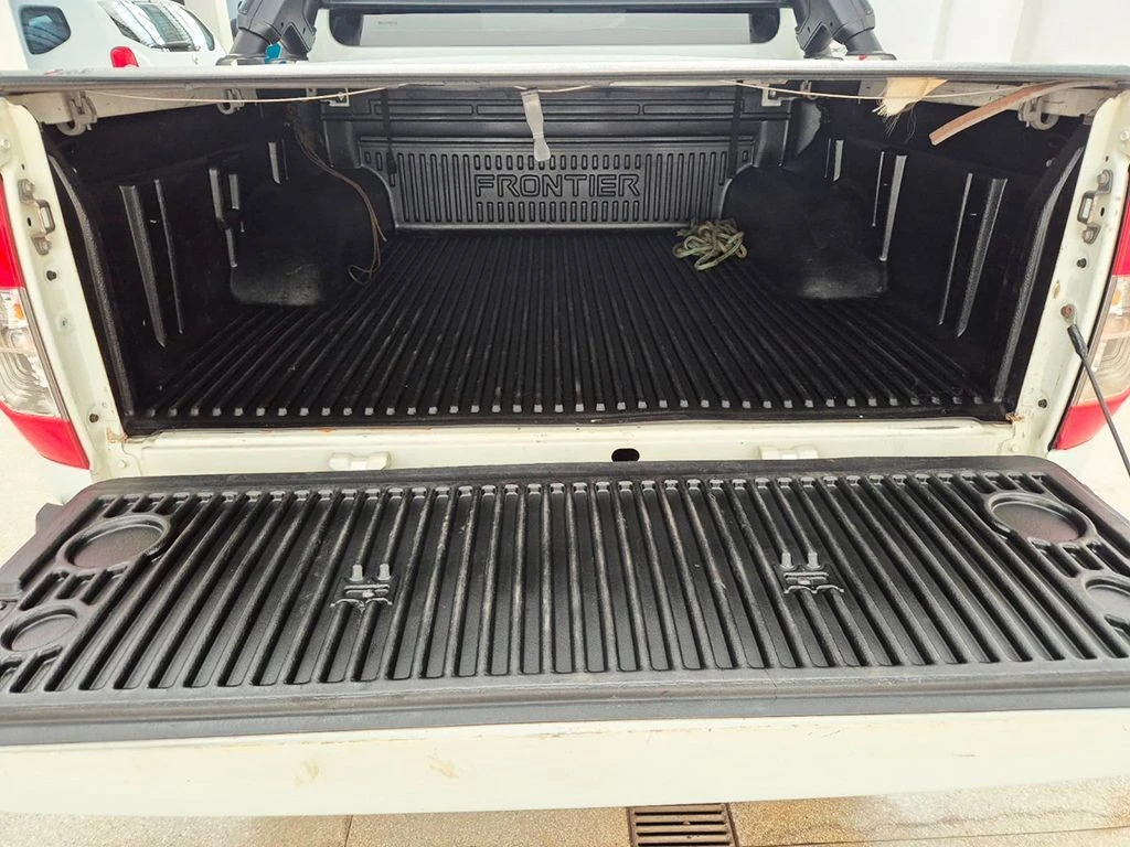 NISSAN FRONTIER