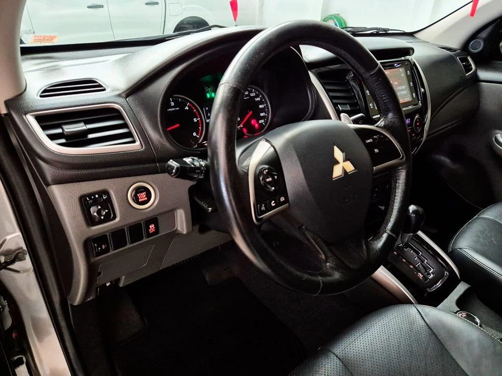 MITSUBISHI L200 TRITON