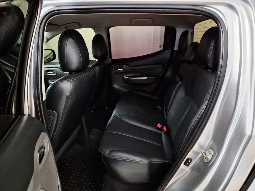 MITSUBISHI L200 TRITON