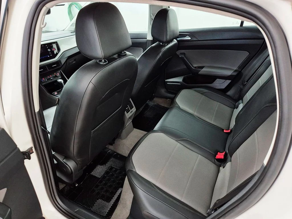 VOLKSWAGEN VIRTUS