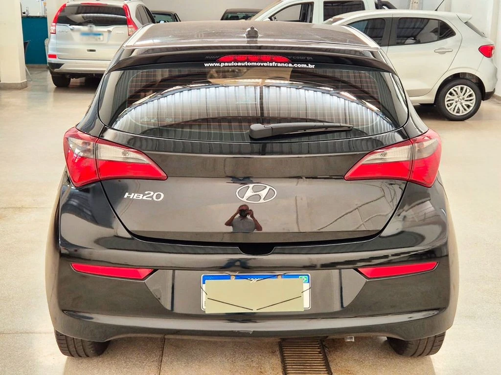 HYUNDAI HB20