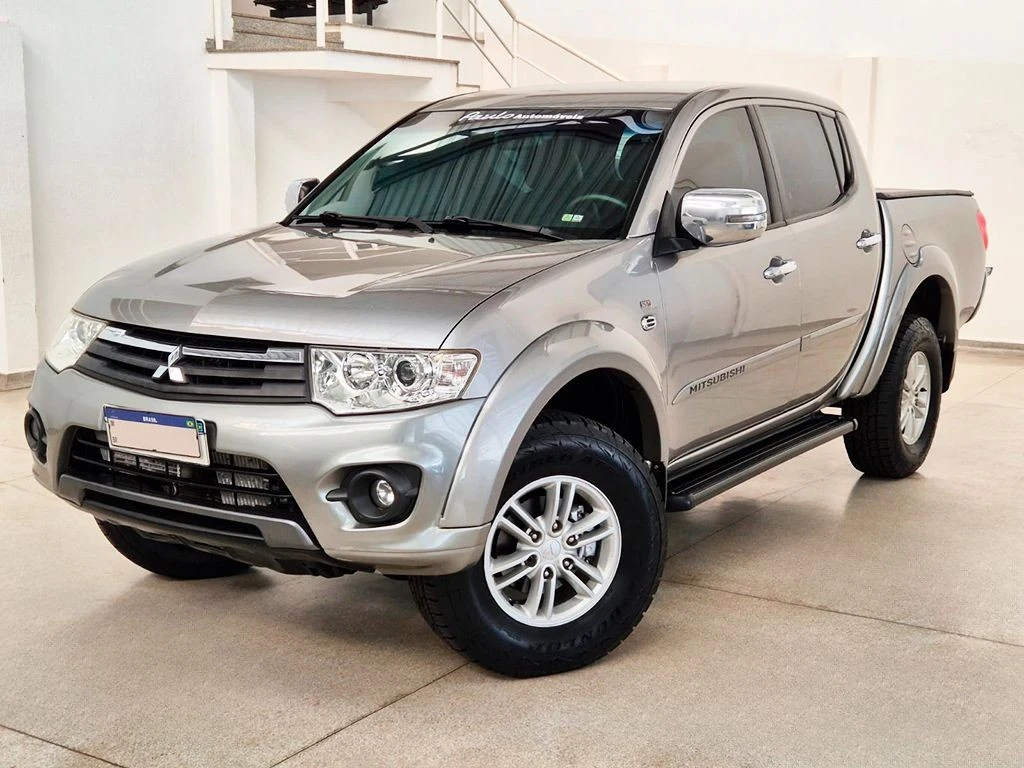 MITSUBISHI L200 TRITON