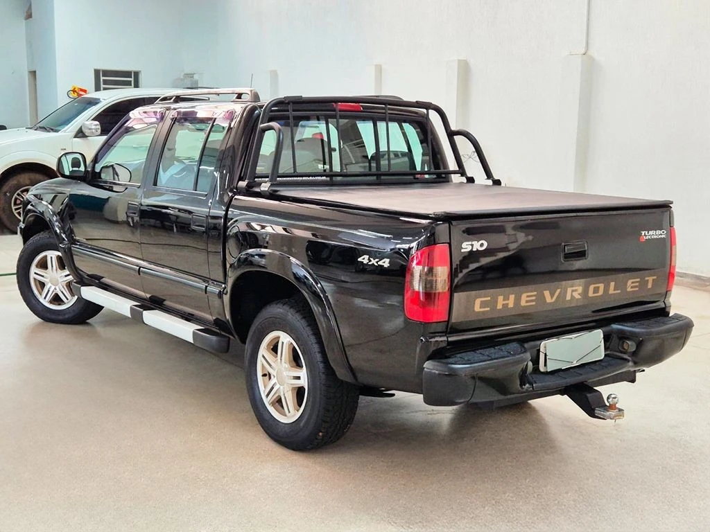 CHEVROLET S10