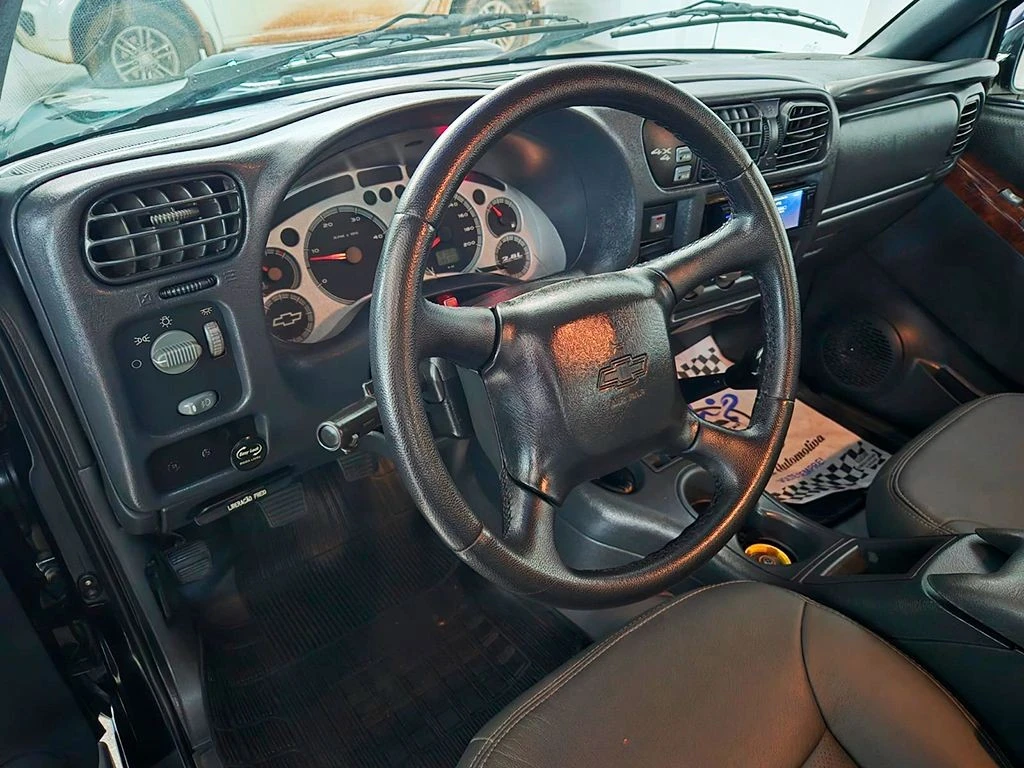 CHEVROLET S10