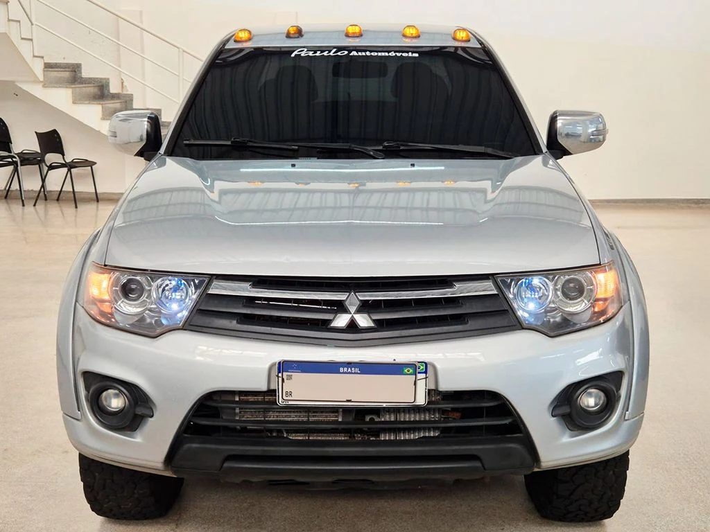 MITSUBISHI L200 TRITON