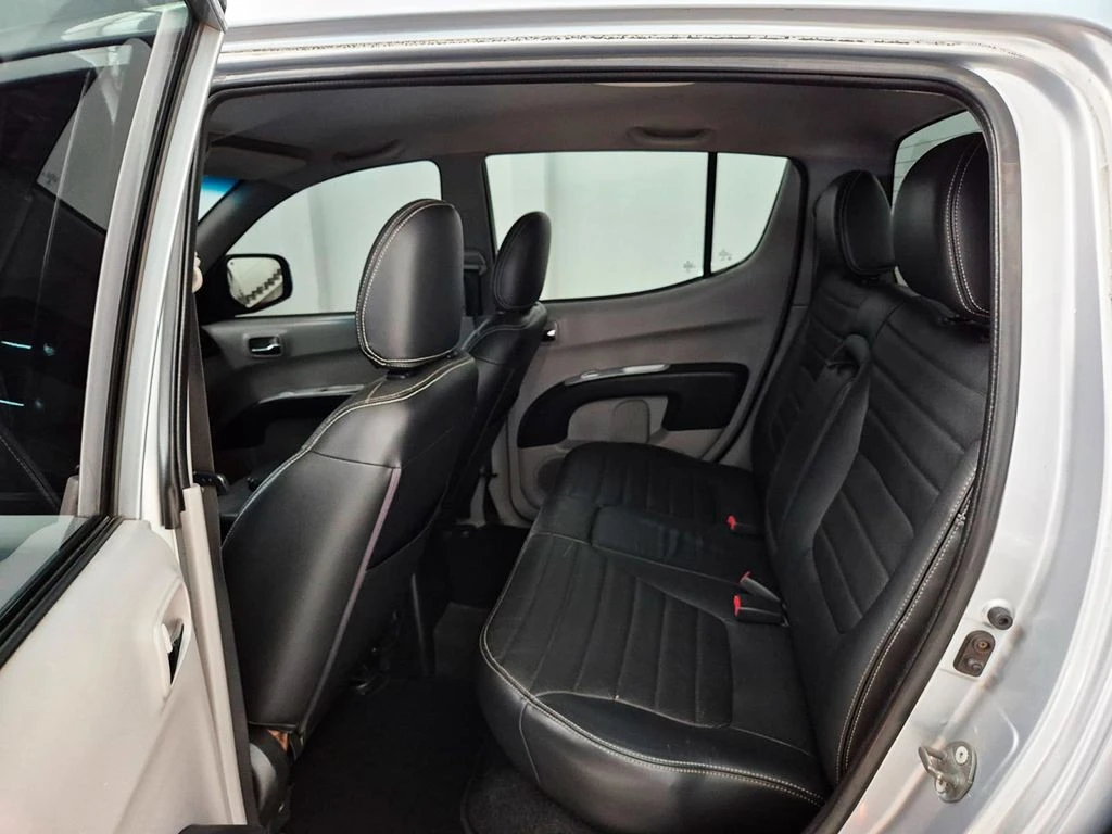 MITSUBISHI L200 TRITON