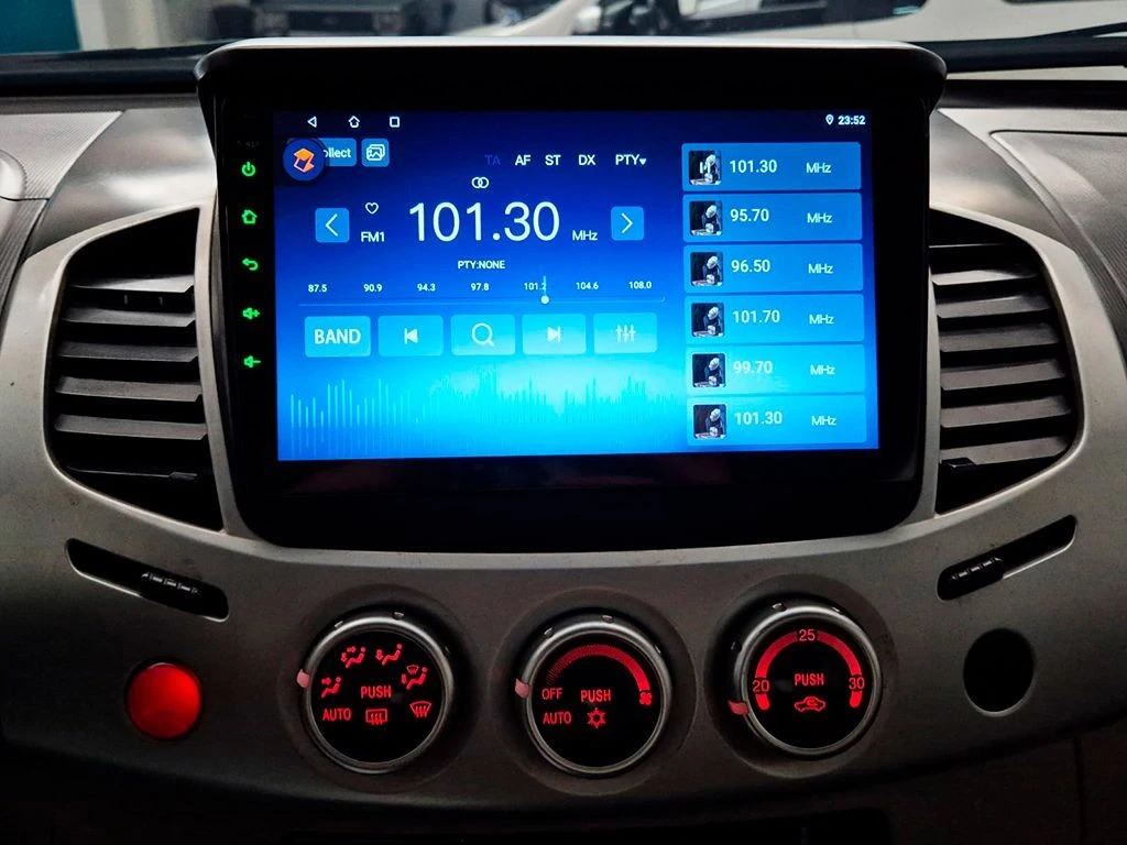 MITSUBISHI L200 TRITON